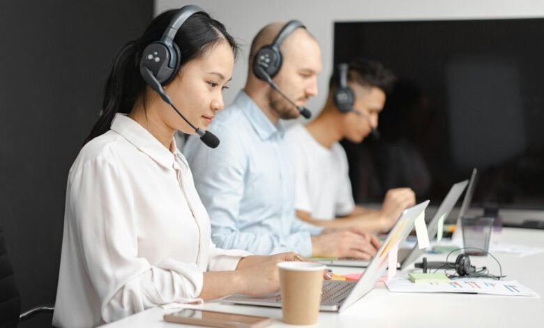 emergency business support number